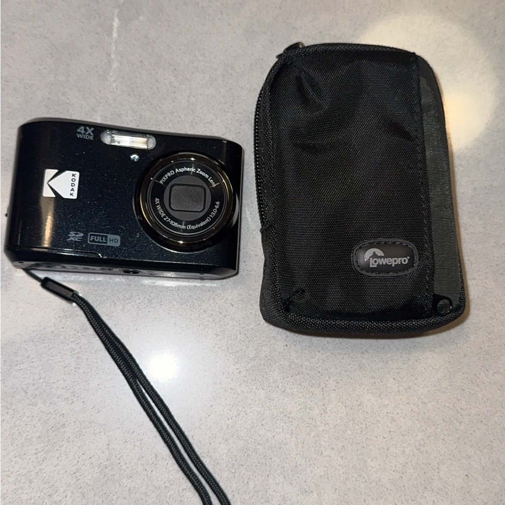 Kodak - PIXPRO FZ45 16.4 Megapixel Digital Camera - Black